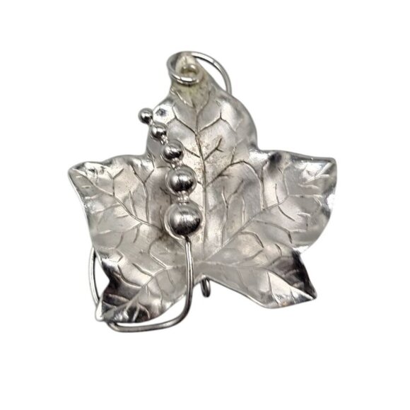Emporio Armani Sterling Silver Brooch Pendant Grape Leaf & Vine 925 EA Vintage - Picture 1 of 10